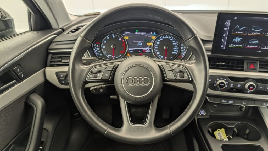 AUDI A4 Avant-35 TFSI 150 S tronic 7 Design – Image 15