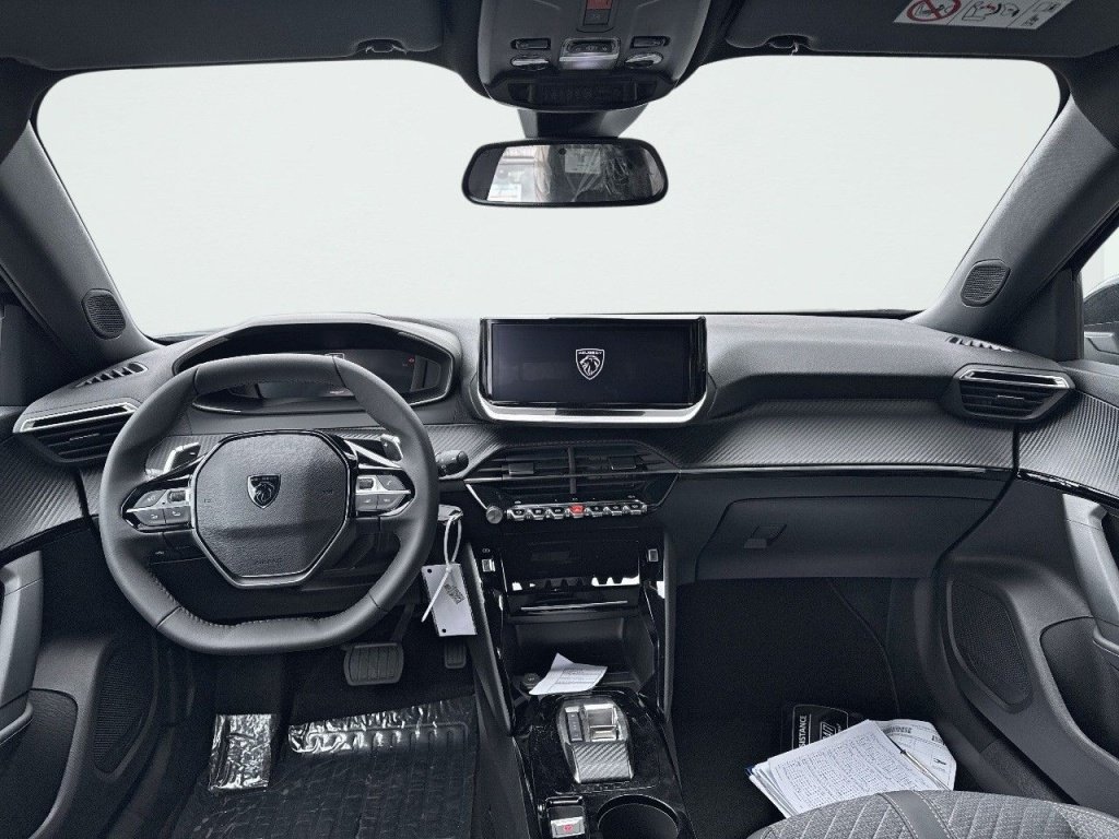 PEUGEOT 2008 – Image 4