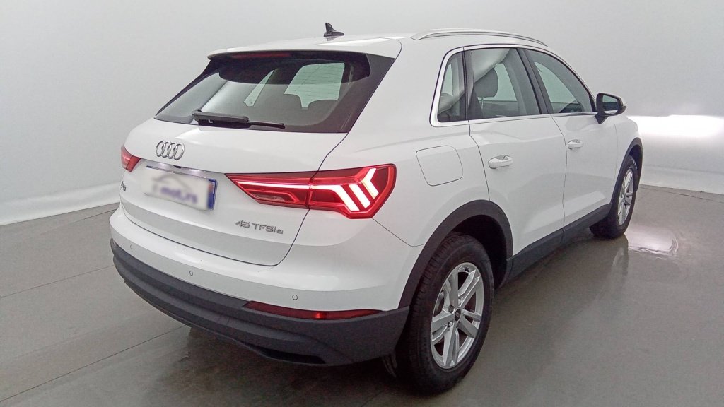 AUDI Q3 – Image 8