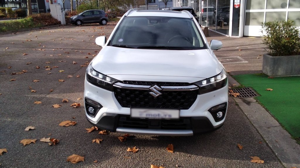 SUZUKI S-Cross – Image 2
