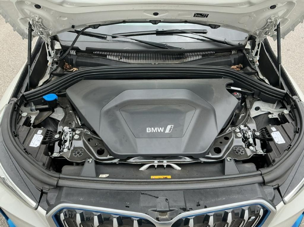 BMW IX1 – Image 14