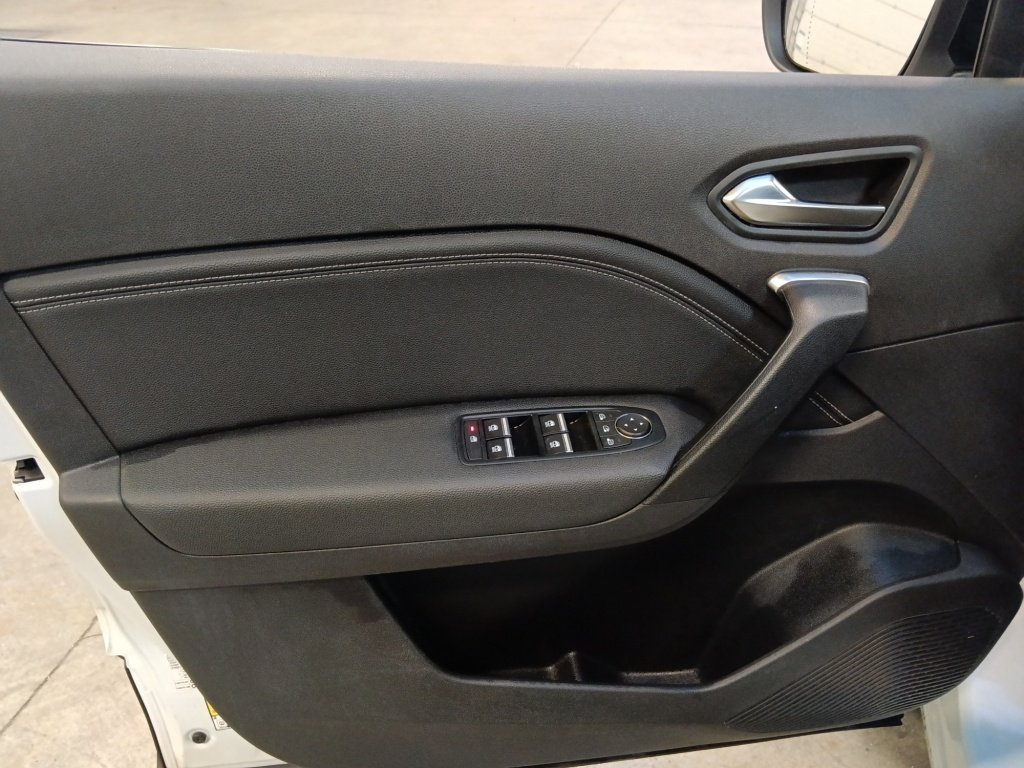 RENAULT Captur – Image 10