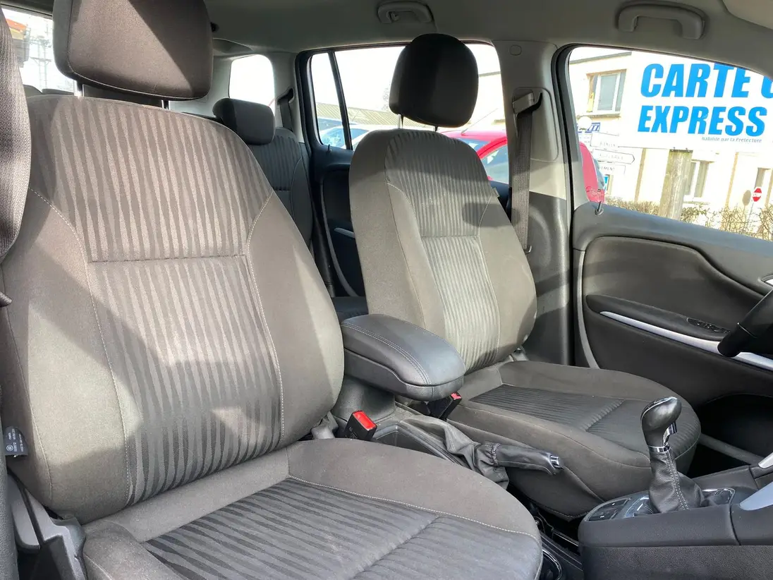 OPEL ZAFIRA III TOURER – Image 11